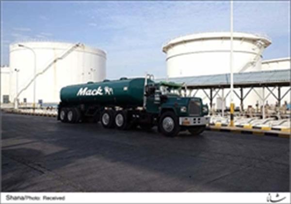 تخلیه ٣٠ هزار لیتر نفت سفید مکشوفه در انبار نفت منطقه شاهرود