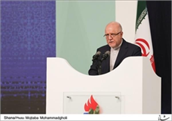 Zangeneh says Petchem Sector is Key to Ending Poverty in Iran